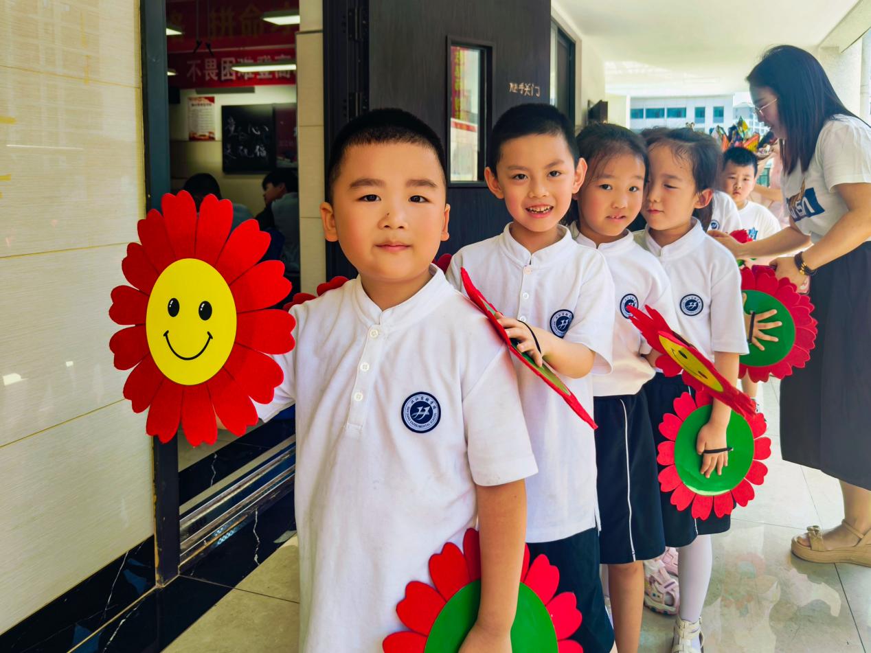 萌娃助力 沖刺中考 | 漢實(shí)幼兒園小朋友為九年級(jí)學(xué)子中考送祝福